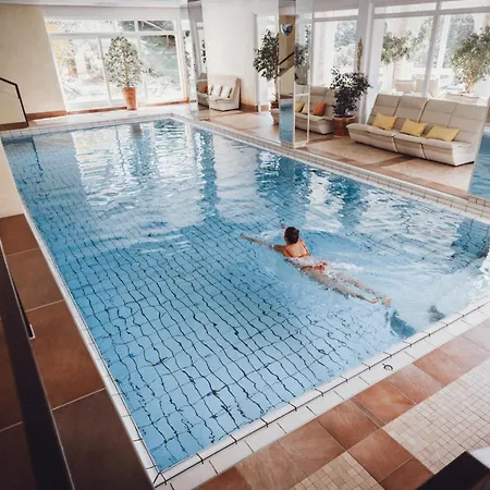 Wellnesshotel Sonnenhalde Tonbach 4* バイアースブロン