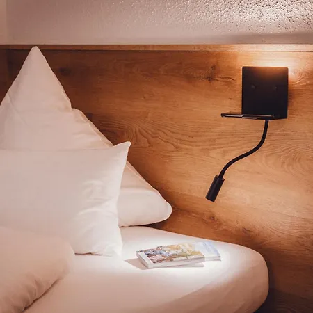 Otel Wellnesshotel Sonnenhalde Tonbach